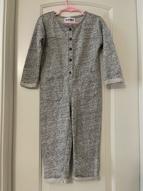 🎀Old Navy Gray Heathered Button-Front Romper